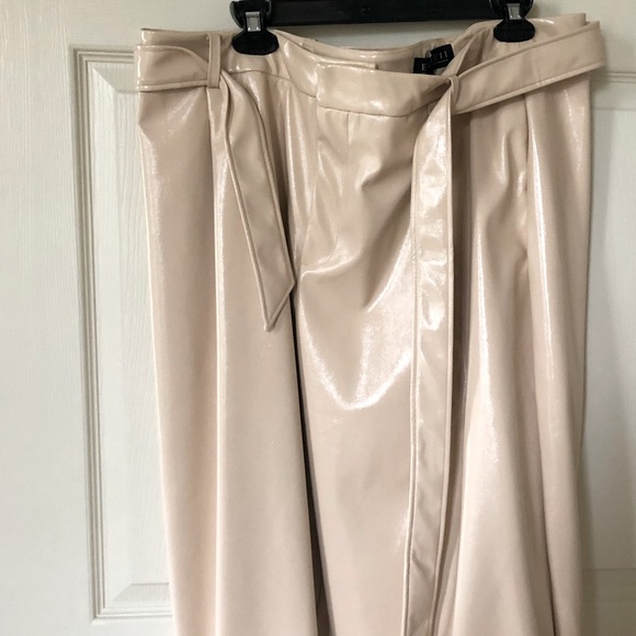 size 18 eloquii patent faux leather pants - Picture 2 of 3